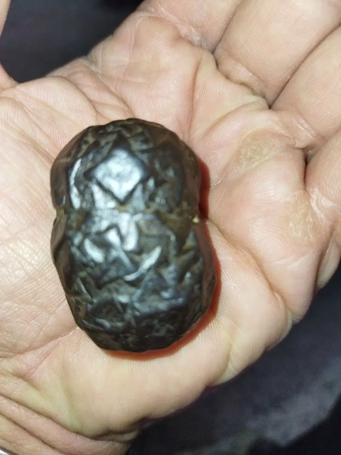 شهاب سنگ|جواهرات|شیراز, فخرآباد (دروازه کازرون)|دیوار