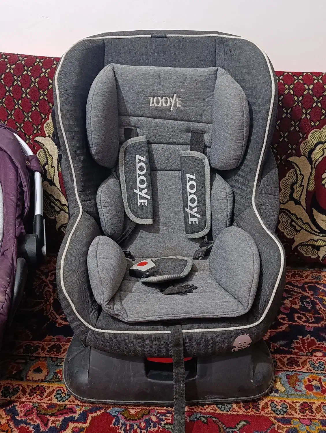 صندلی کودک و کریر|تخت و صندلی بچه|عجب شیر, |دیوار