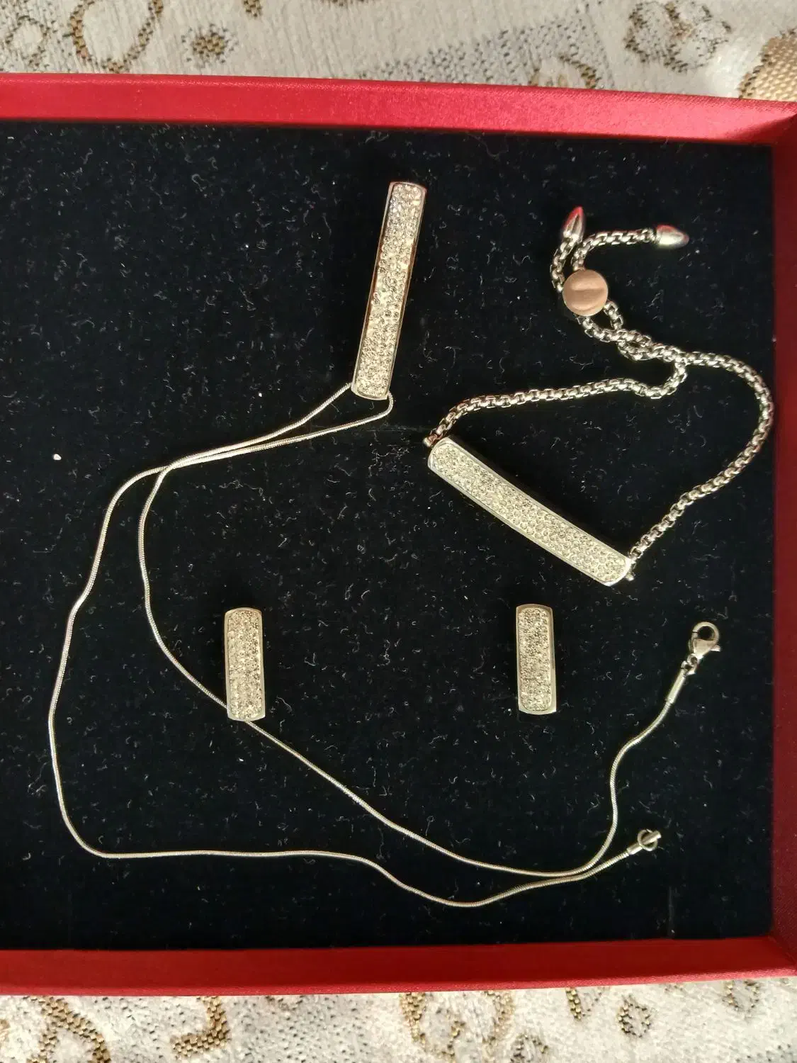 سرویس گردنبند استیل نقره ای|بدلیجات|نسیم‌شهر, |دیوار