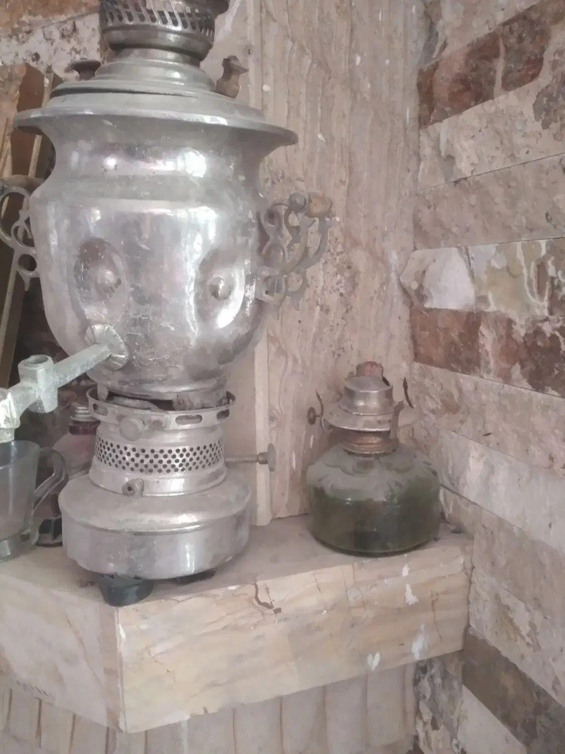 عتیقه درب چوبی سماور چراغ دریایی|کلکسیون اشیاء عتیقه|صدرا-فارس, فاز ۲|دیوار