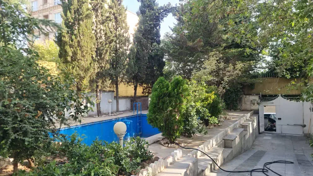 ۲۲۰ متر تک واحدی  نزدیک مترو تجریش