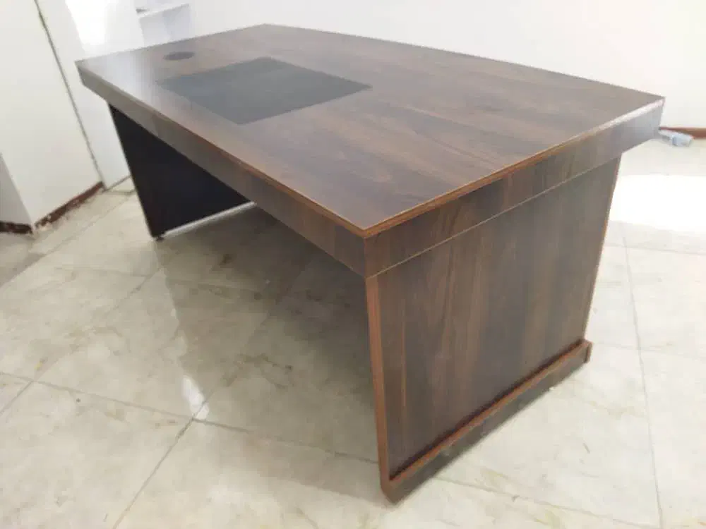 میز اداری و مدیریتی|مبلمان اداری|خرم‌آباد, |دیوار