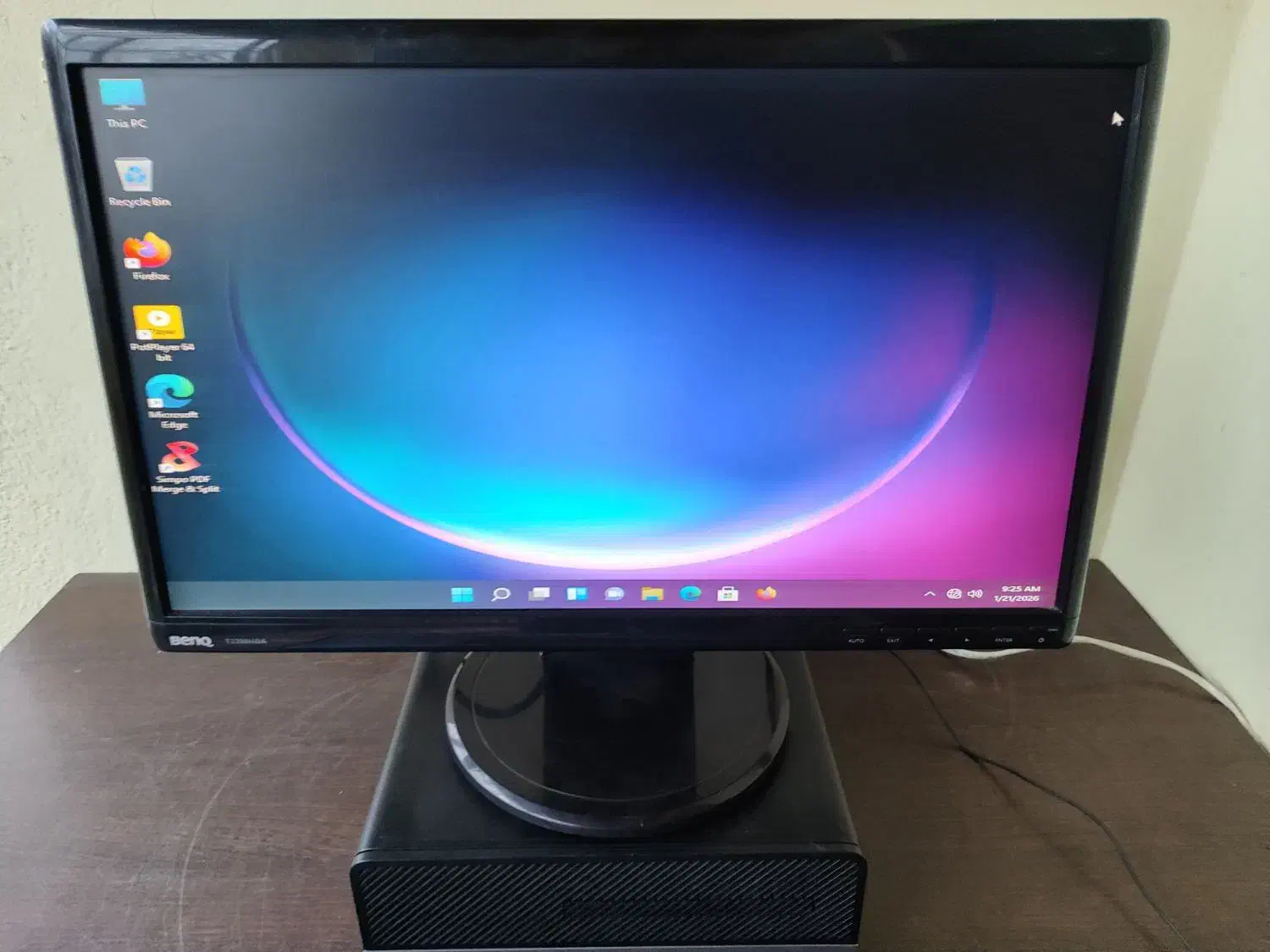 مینی کیس A10 رم ۸ هارد ۵۰۰ و m2 ۱۲۸ گرافیک R7|رایانه رومیزی|چالوس, |دیوار