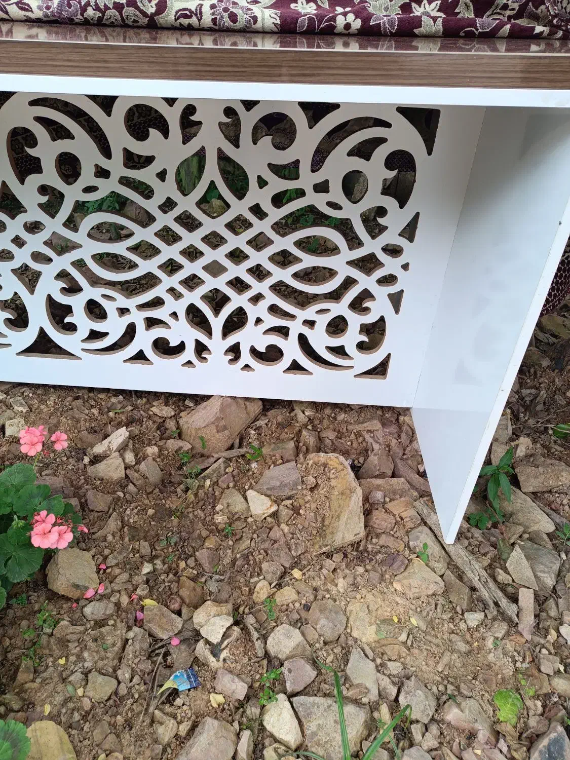 میز دو رنگ|میز و صندلی غذاخوری|ماکلوان, |دیوار