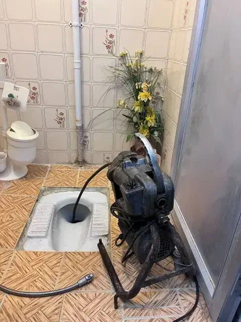 لوله بازکنی فاضلاب راهگشایی گرفتگی توالت 24ساعته|خدمات پیشه و مهارت|رامهرمز, |دیوار