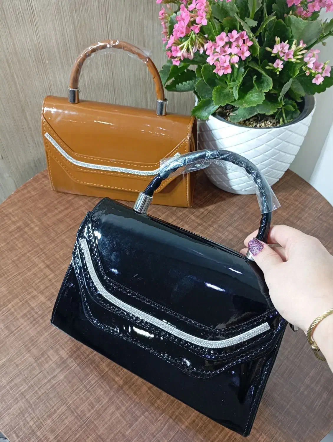 خاص پسند ها|کیف، کفش، کمربند|ساری, |دیوار