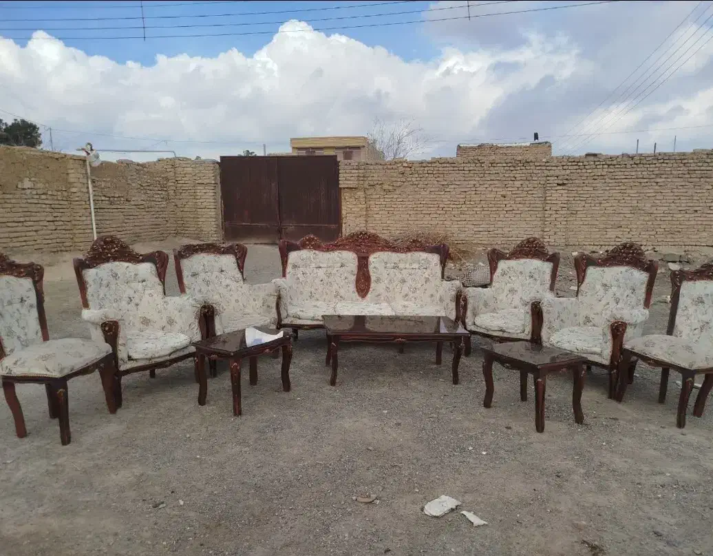 مبلمان راحتی|مبلمان خانگی و میز عسلی|هرند, |دیوار