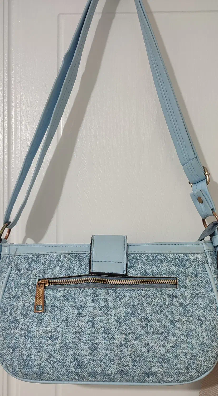 کیف|کیف، کفش، کمربند|شهریار, شهریار|دیوار