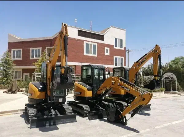 مینی بیل لاستیکی سانی sY65|خودرو سنگین|شیراز, برمشور علیا|دیوار