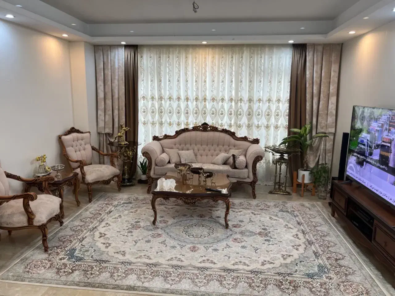 80متر2خواب/تاپ لوکیشن جلفا/ویو عالی|اجارهٔ آپارتمان|تهران, سید خندان (جلفا)|دیوار