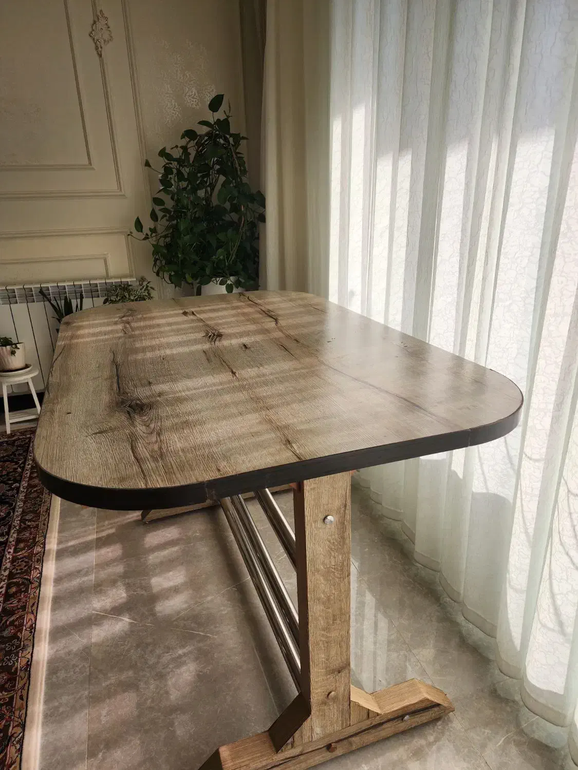 میز کار یا ناهار خوری|میز و صندلی غذاخوری|بروجرد, |دیوار