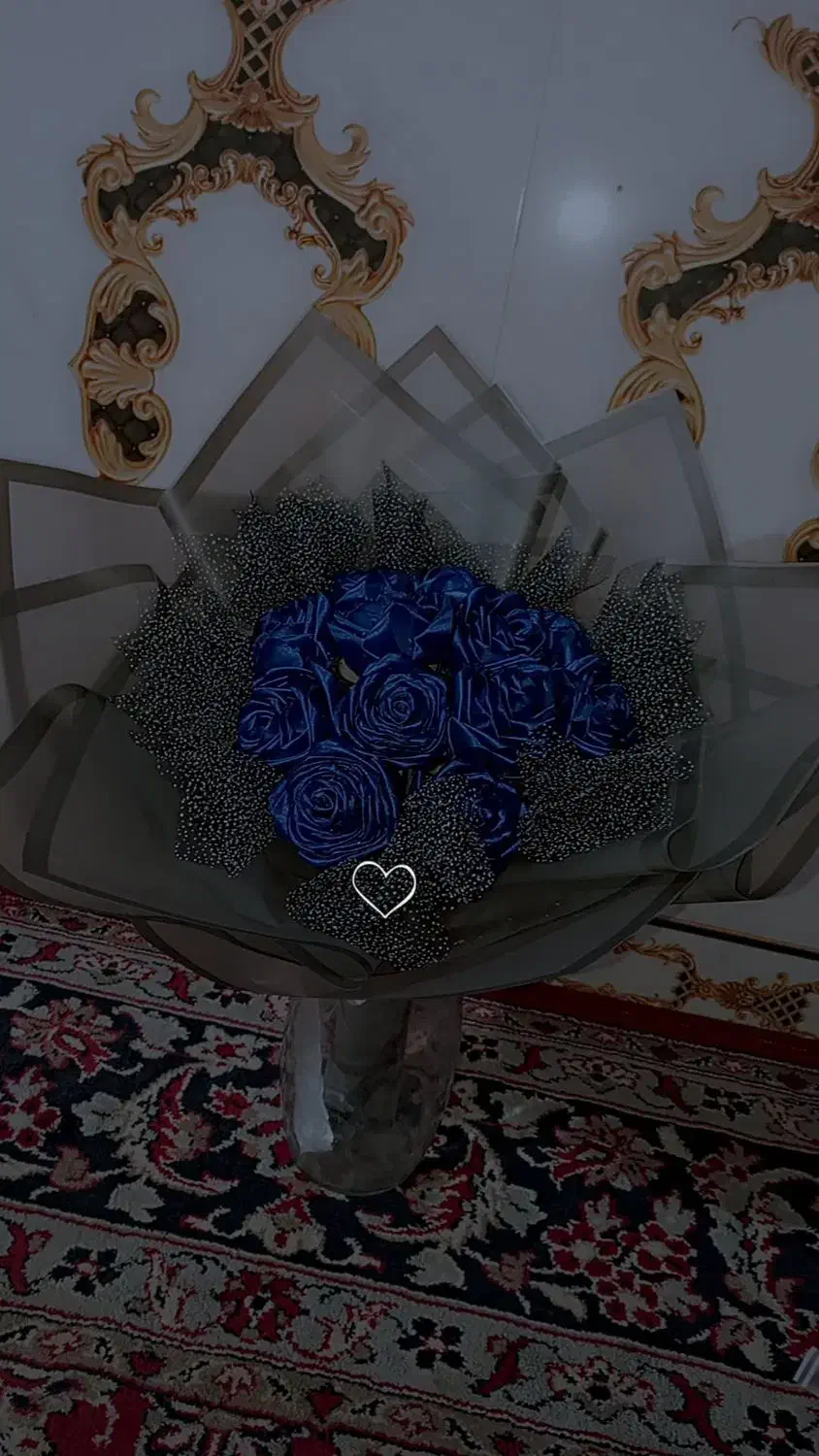 گل روبانی|گل مصنوعی|درمیان, |دیوار