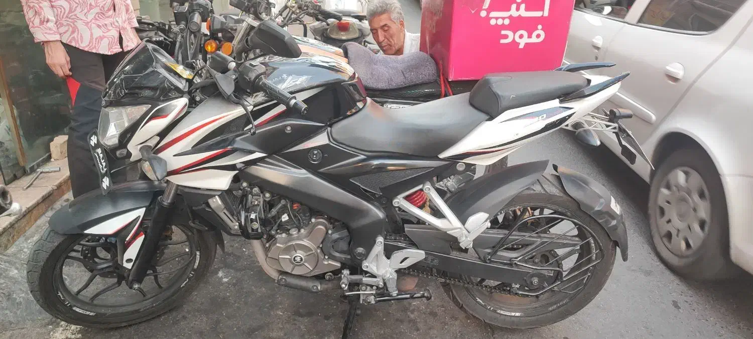 ns200کاربرات|موتورسیکلت|تهران, جنتآباد جنوبی|دیوار