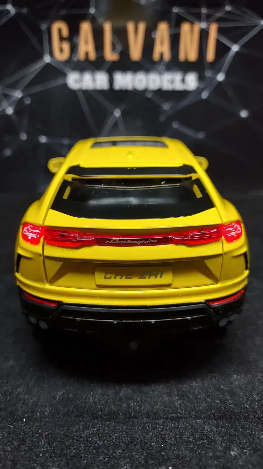 ماکت لامبورگینی اوروس فلزی بزرگ|اسباب‌‌بازی|تهران, چیتگر شمالی|دیوار