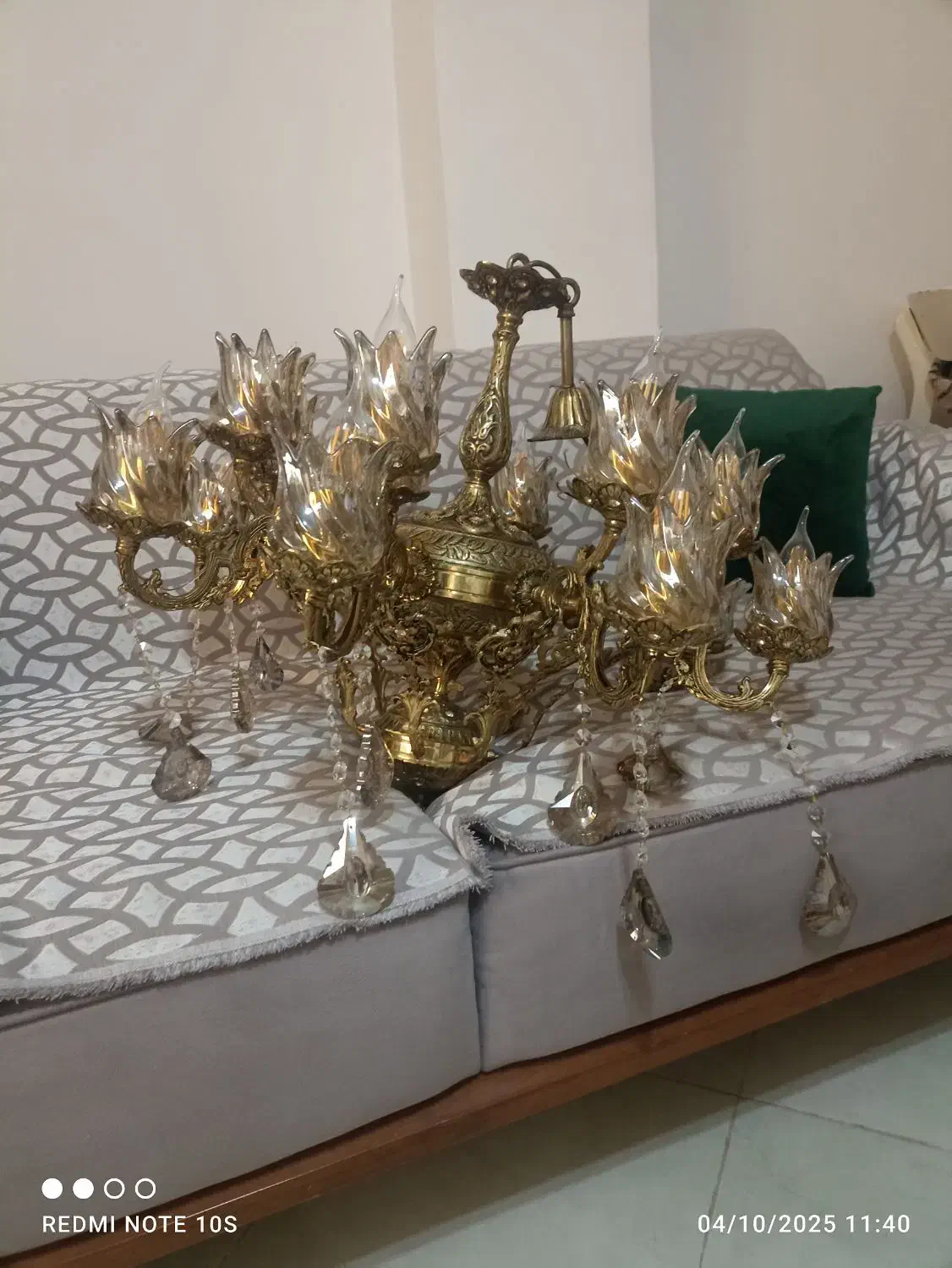 لوستر برنجی|لوستر و چراغ آویز|هشتگرد, فاز ۲ مهستان|دیوار