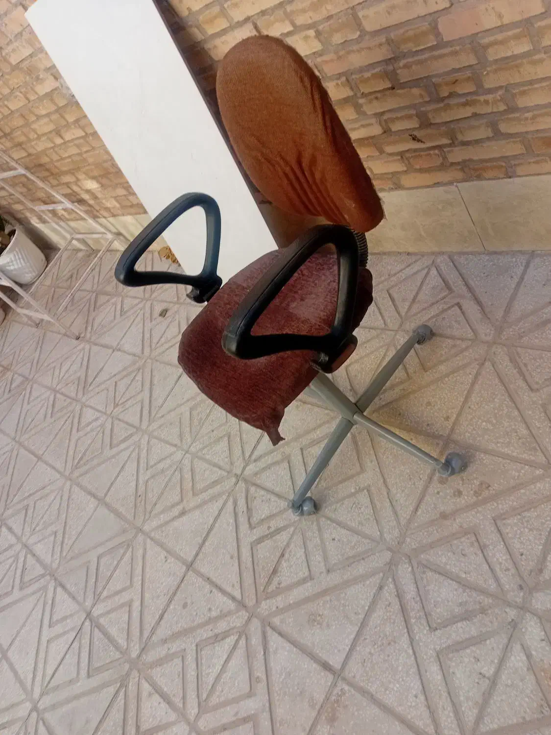 صندلی چرخ دار سالم تمیز|صندلی و نیمکت|یزد, |دیوار