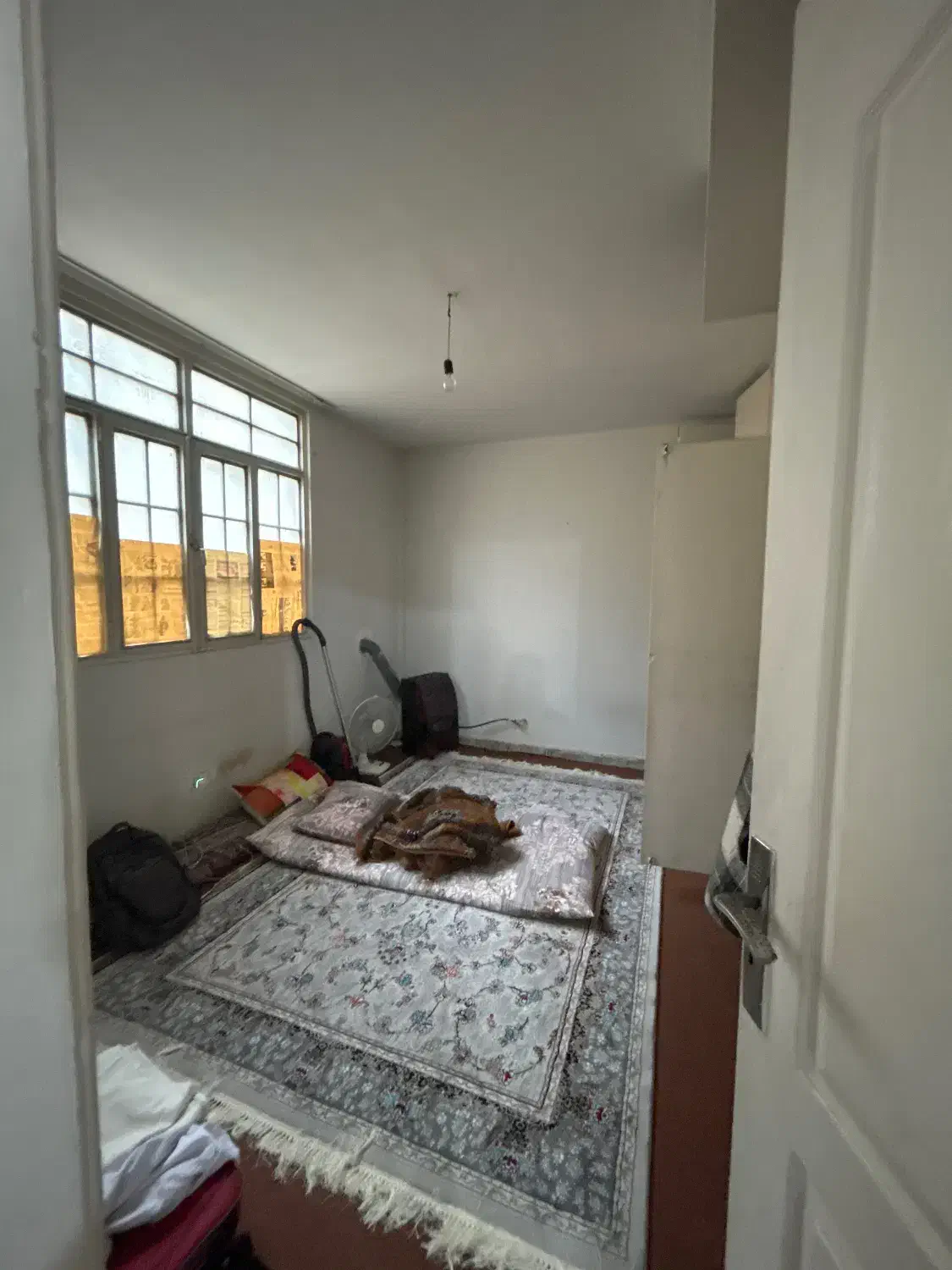 هم خانه می خواهم