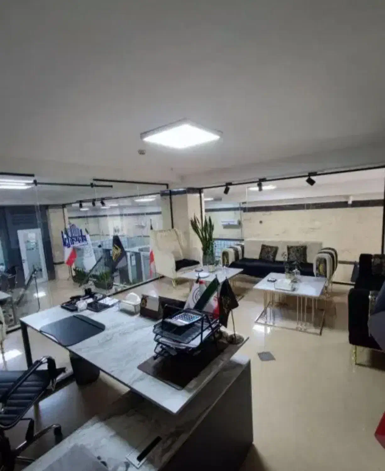 استخدام /آقا و خانم/منضبط و متعهد/حقوق ثابت|استخدام بازاریابی و فروش|تهران, آذربایجان|دیوار