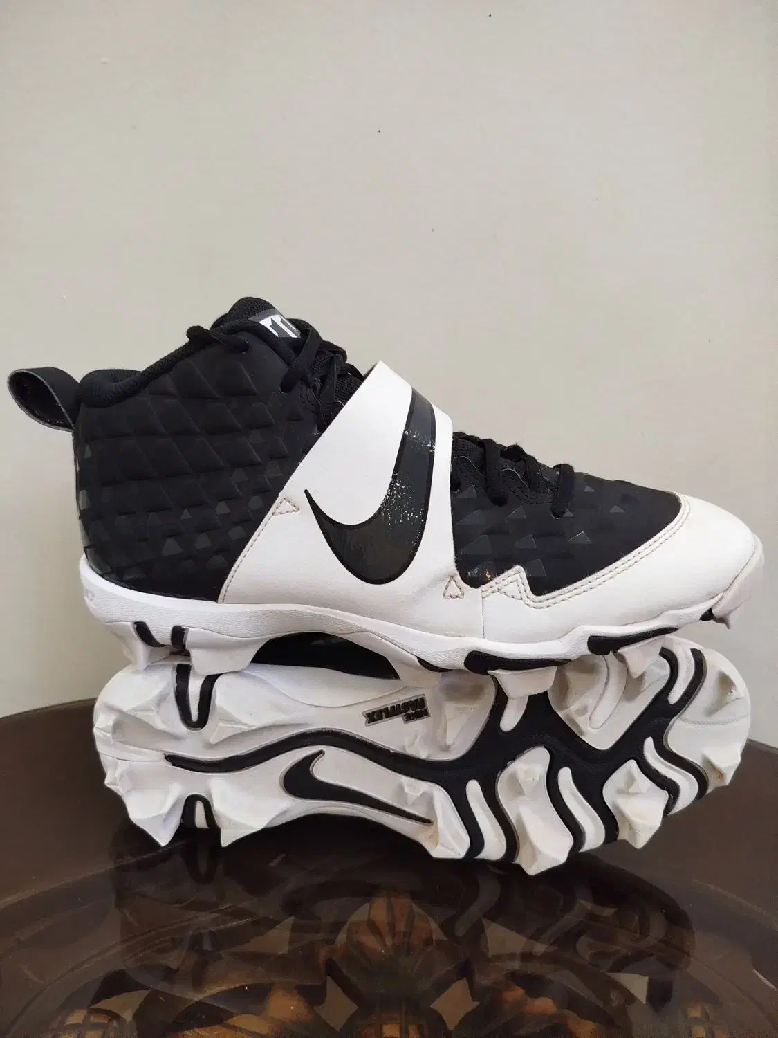 کتونی فوتبال نایکی اصل اورجینال|کیف، کفش، کمربند|تهران, دانشگاه شریف|دیوار