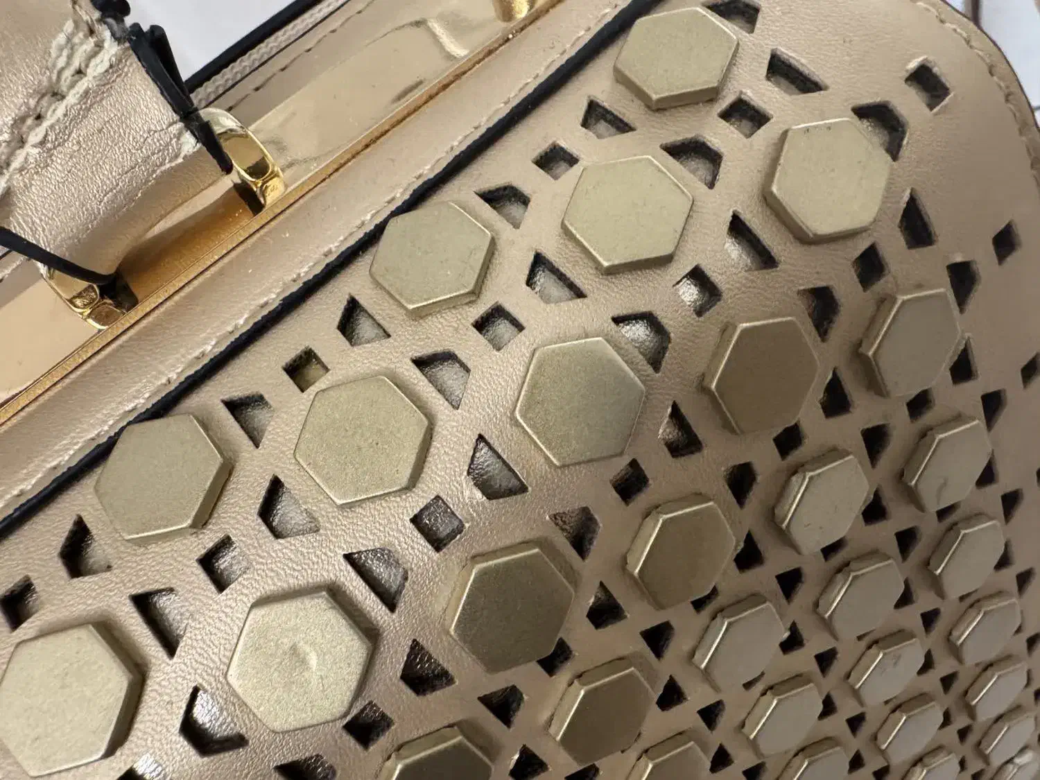 کیف و کفش|کیف، کفش، کمربند|کرج, کوی امامیه|دیوار