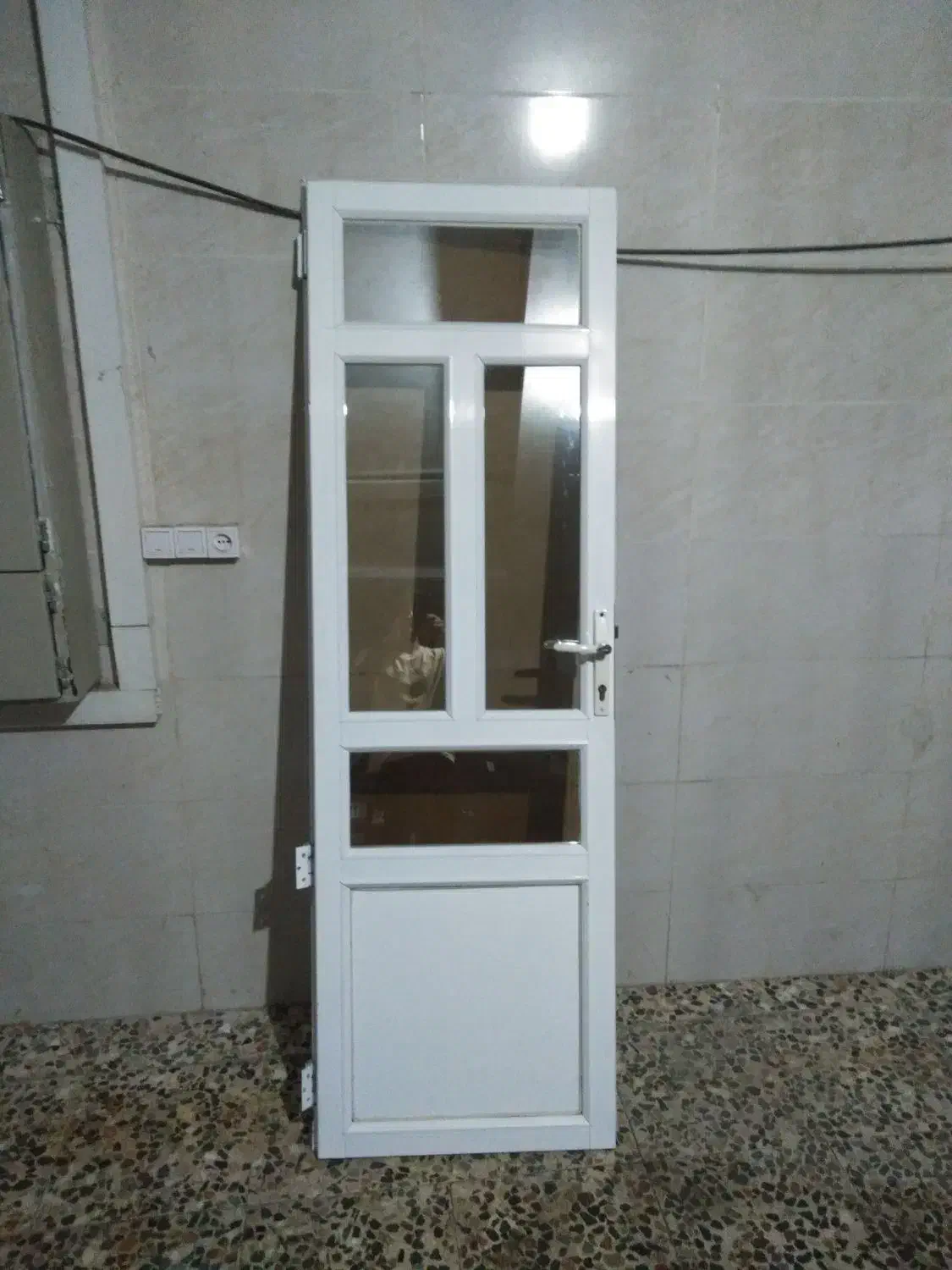 در آلومینیومی سبک به همراه چار چوب|مصالح و تجهیزات ساختمان|رشت, خرسندی|دیوار