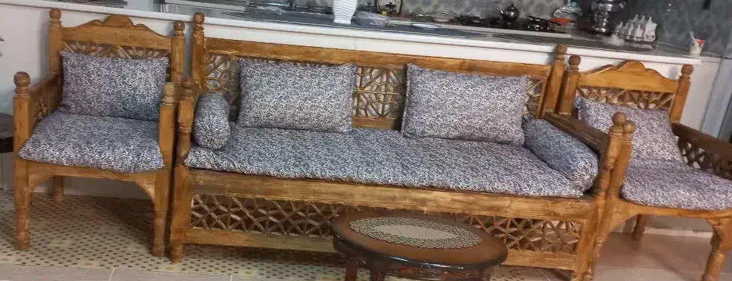 مبل سنتی چوبی|مبلمان خانگی و میز عسلی|قم, هنرستان|دیوار