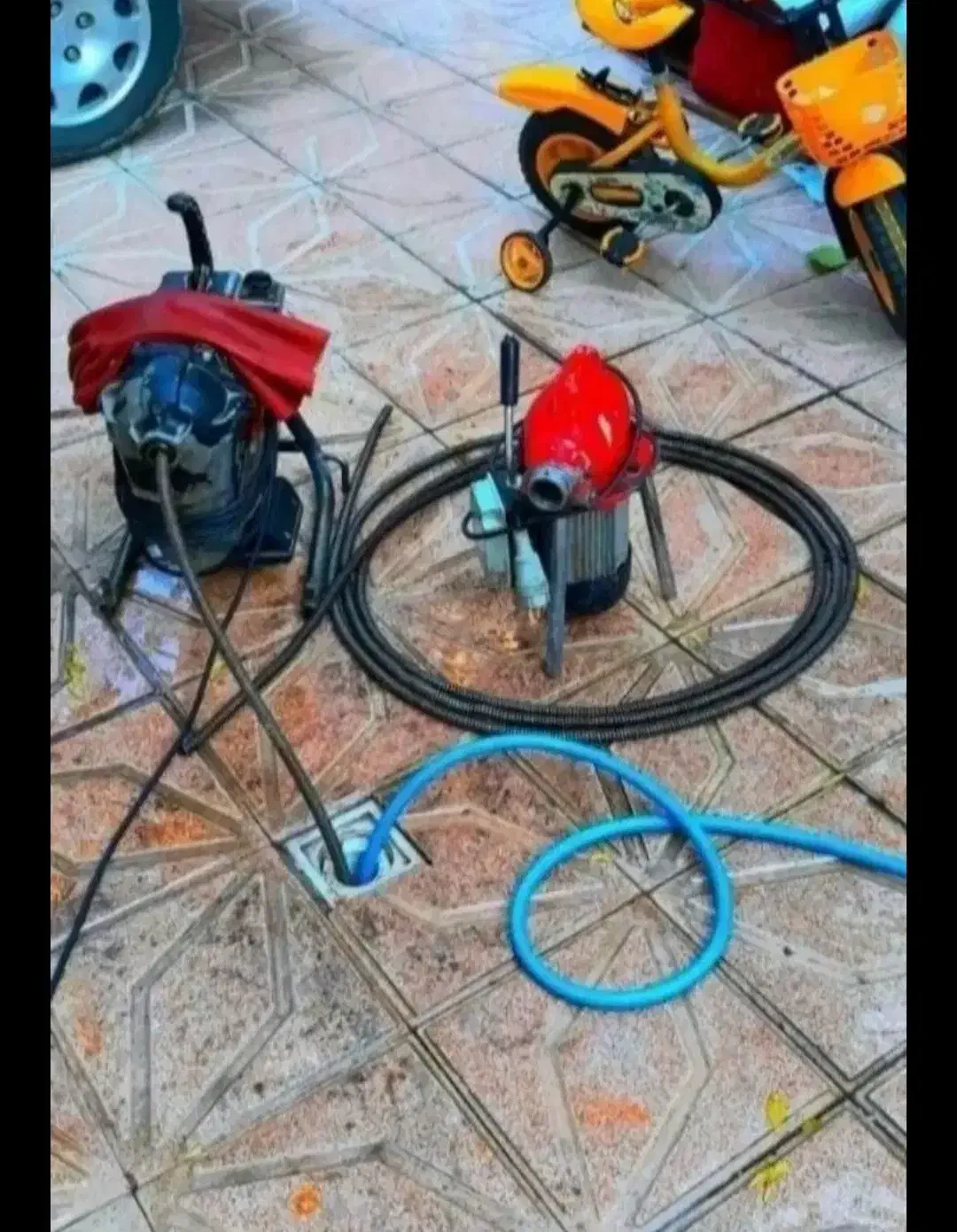 باز کردن لوله با دستگاه فنربرقی|خدمات پیشه و مهارت|داراب, |دیوار