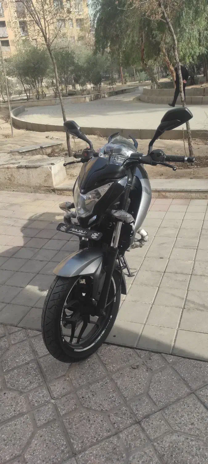 ns 200|موتورسیکلت|تهران, بروجردی|دیوار