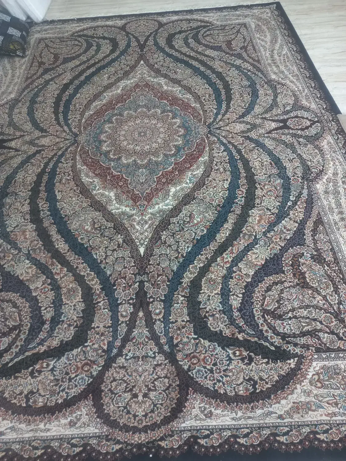 فرش ۱۲ متری|فرش|بروجرد, |دیوار