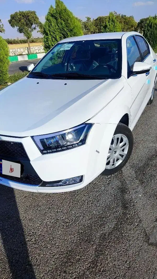 دنا پلاس خشک خشک مدل اخر 1402|خودرو سواری و وانت|قروه, |دیوار