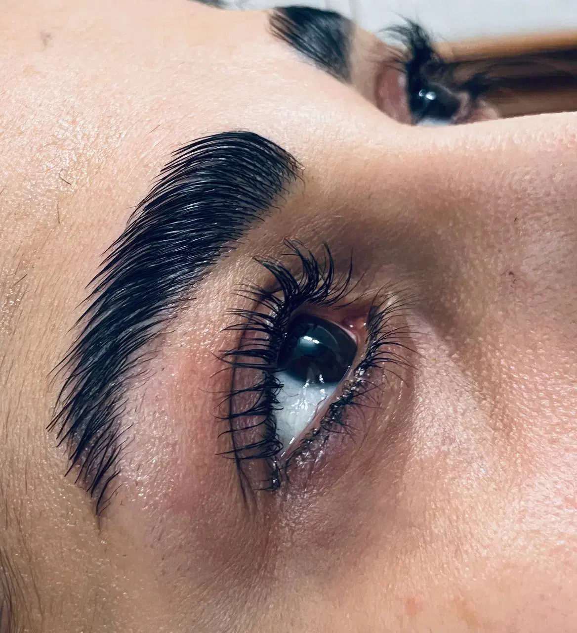 لیفت مژه و ابرو فقط هزینه مواد|خدمات آرایشگری و زیبایی|قم, دروازه چوبی|دیوار