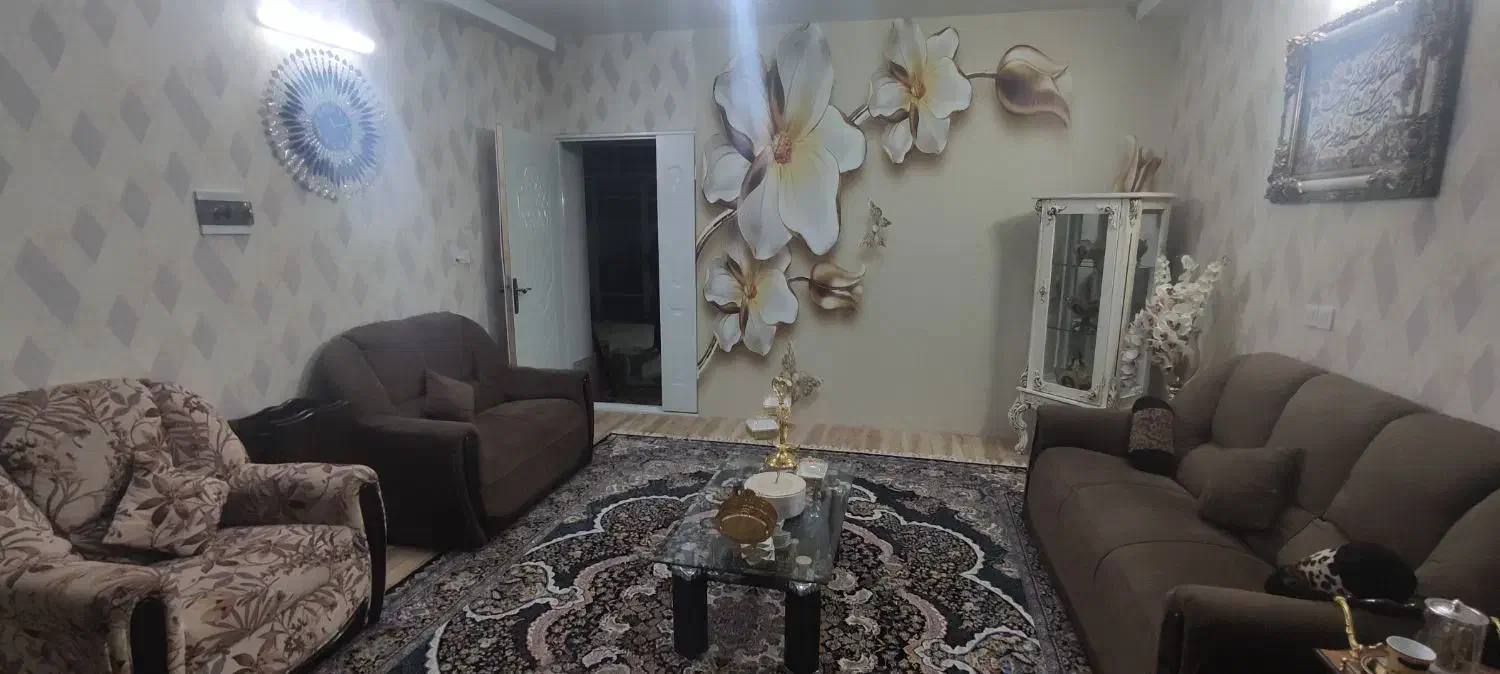 نصب کاغذدیواری،پوستر،نقاشی ساختمان|خدمات پیشه و مهارت|گلبهار, شهر جدید گلبهار|دیوار