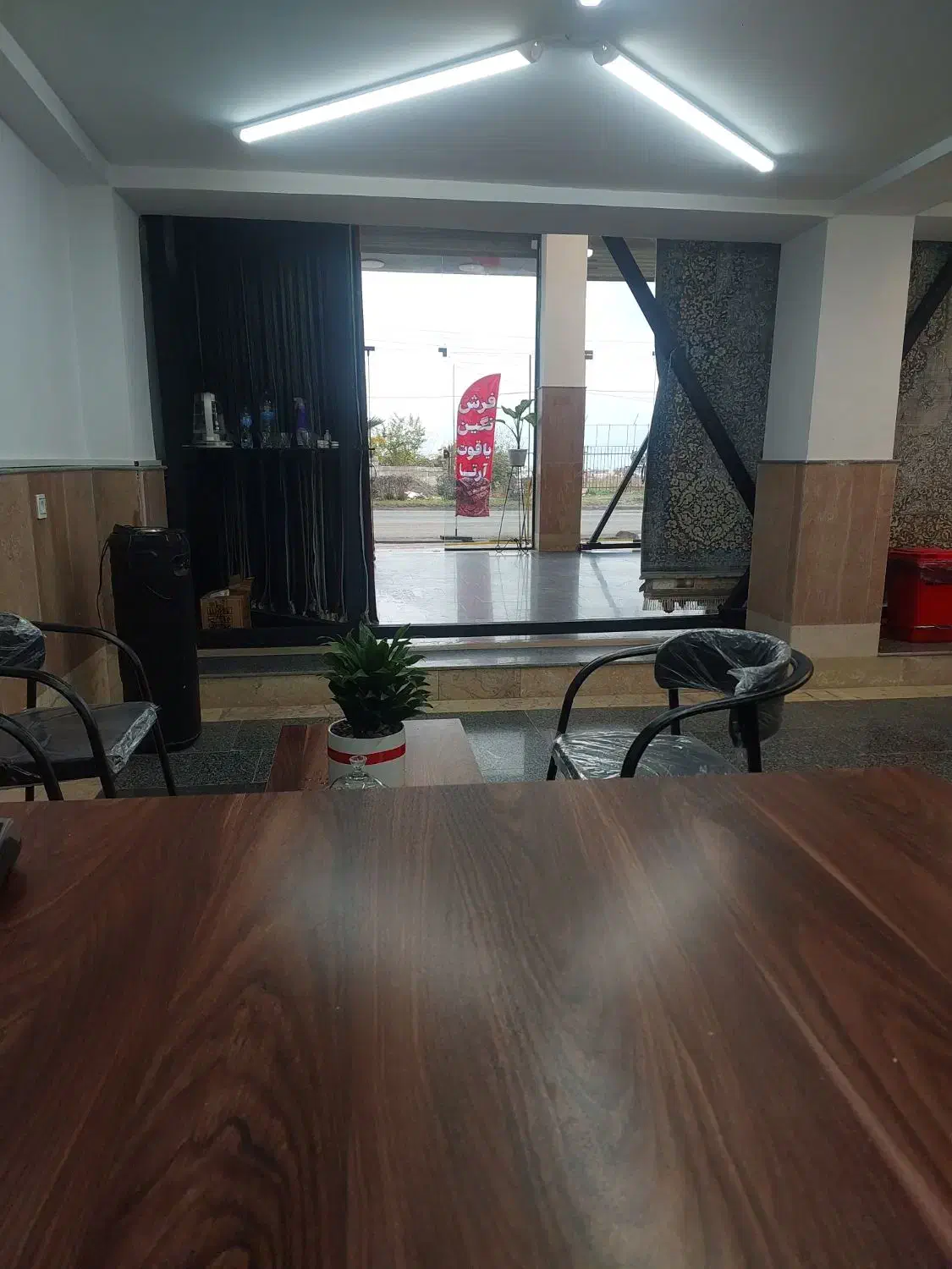 استخدام فروشنده خانوم|استخدام خدمات فروشگاه و رستوران|تالش, هشتپر|دیوار