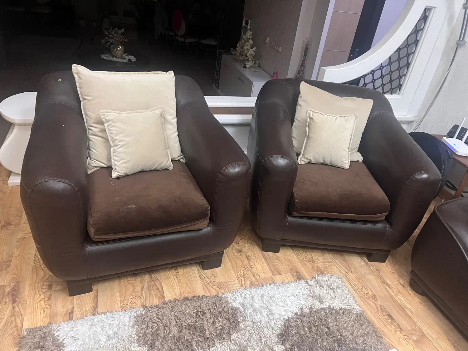 مبلمان ترک هفت نفره|مبلمان خانگی و میز عسلی|رشت, بلوار گیلان|دیوار