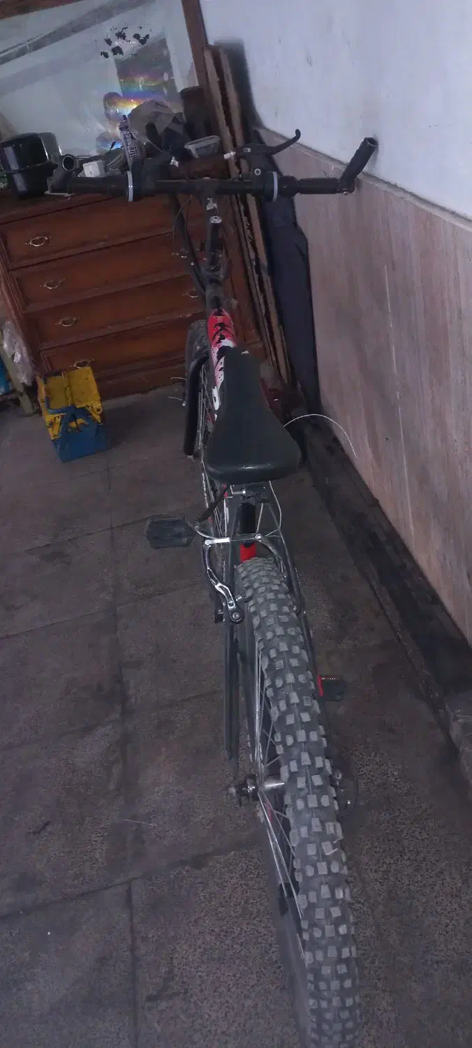 دوچرخه ۲۶|دوچرخه، اسکیت، اسکوتر|بومهن, |دیوار