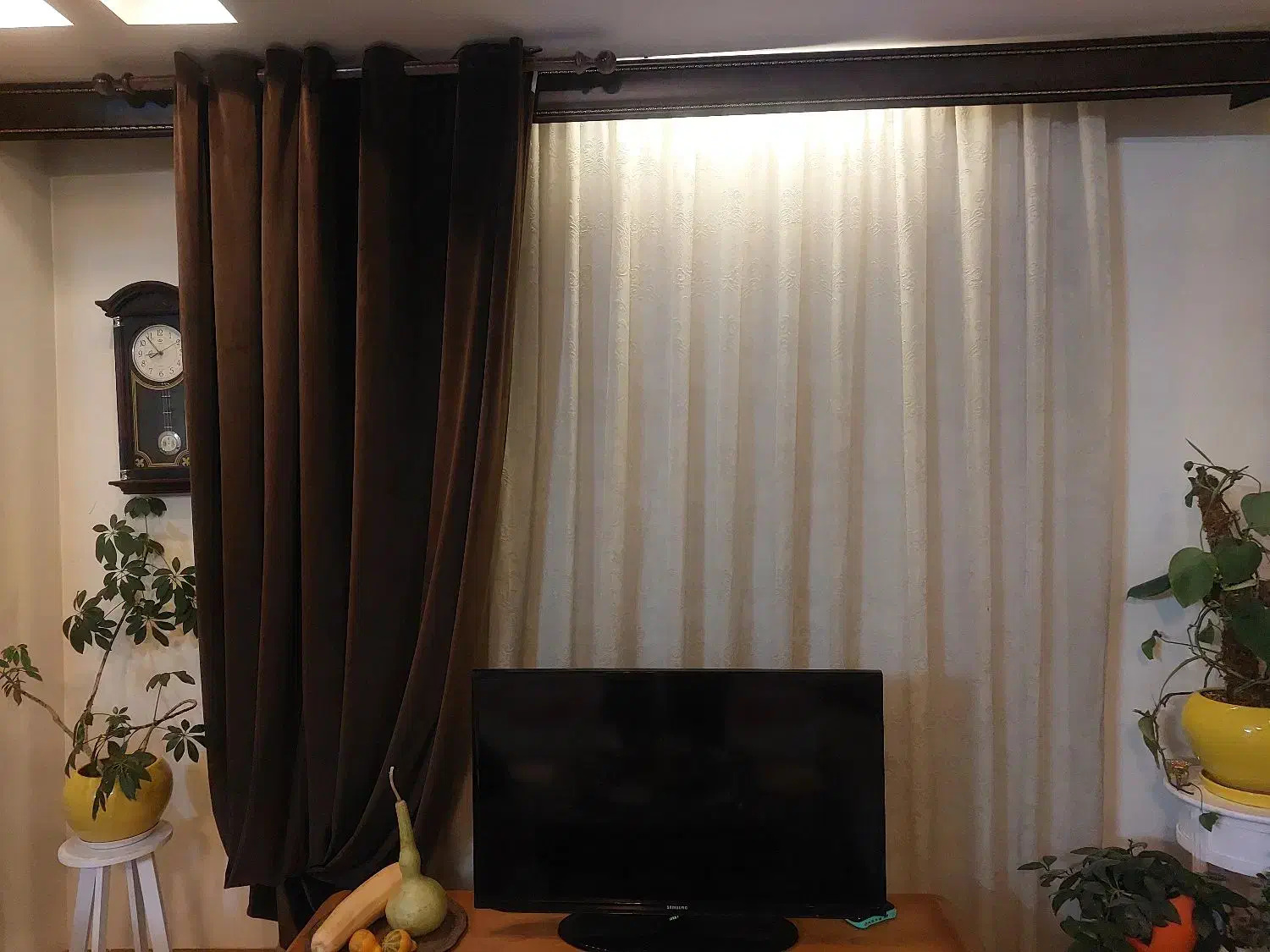 پرده حریر طرحدار و ساده|پرده، رانر، رومیزی|مشهد, تربیت (صدف)|دیوار