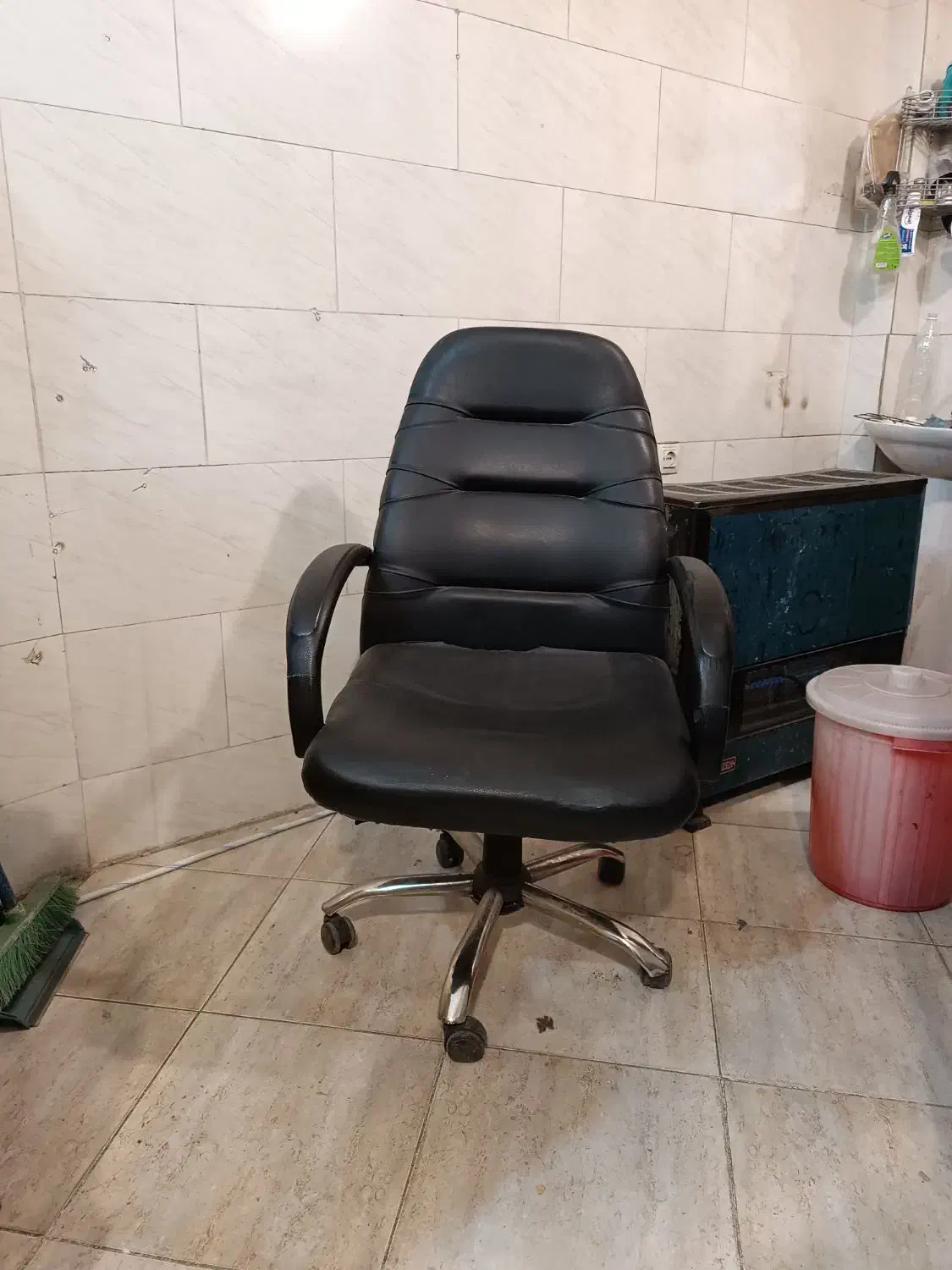 صندلی چرخدار|صندلی و نیمکت|محمدیه-قزوین, |دیوار