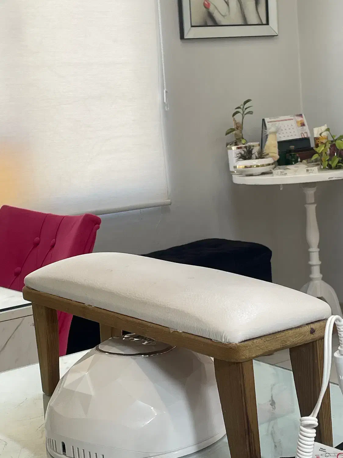 اجاره تخت فشیال و میزناخن و صندلی رنگ و کراتین|اجارهٔ دفتر کار، اتاق اداری، مطب|تهران, افسریه شمالی|دیوار