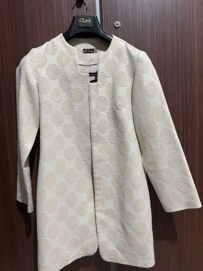 دو‌عدد مانتو|لباس|ایلام, |دیوار