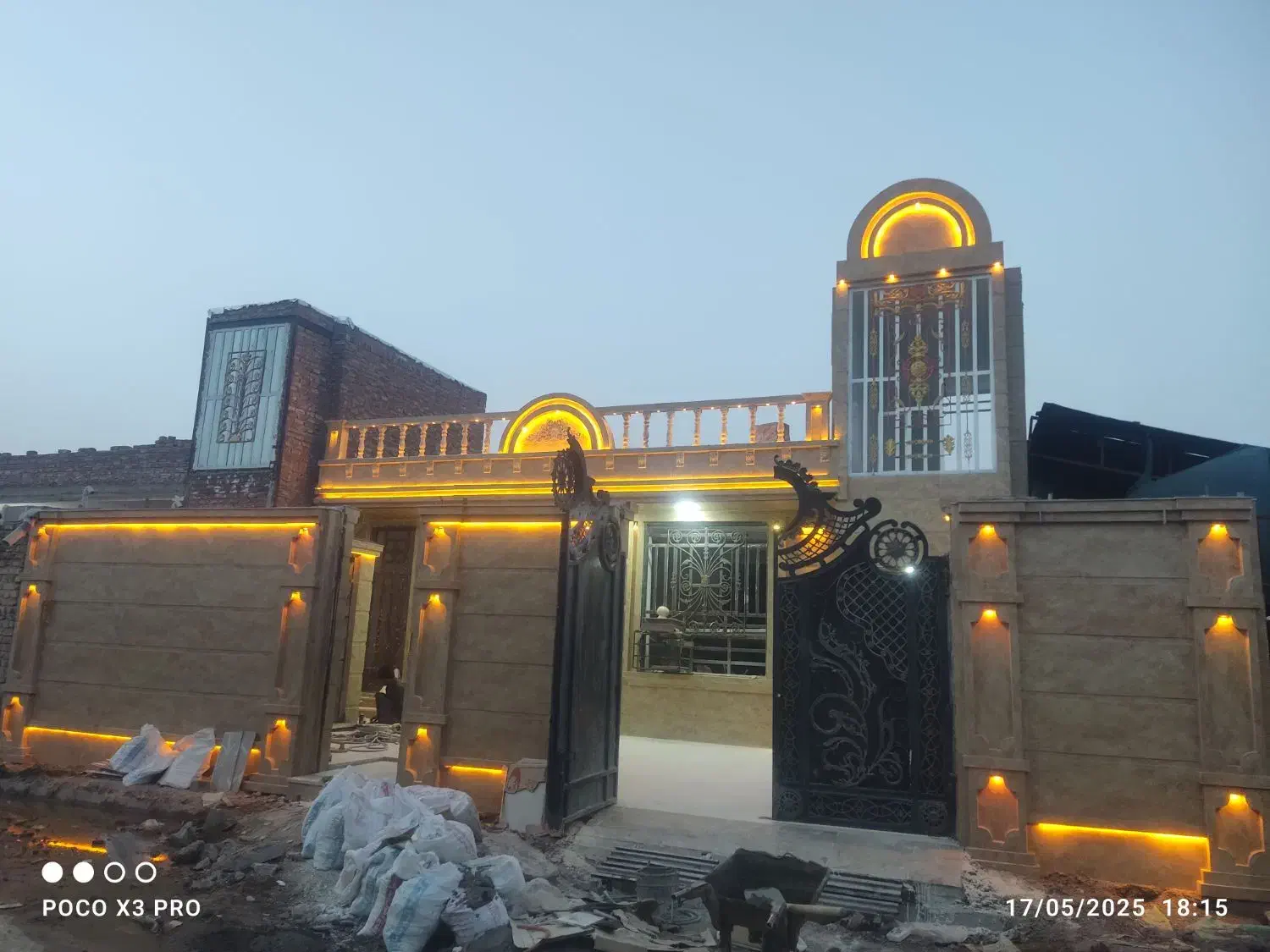 سرامیکار و سنگ کار|خدمات پیشه و مهارت|خاش, |دیوار