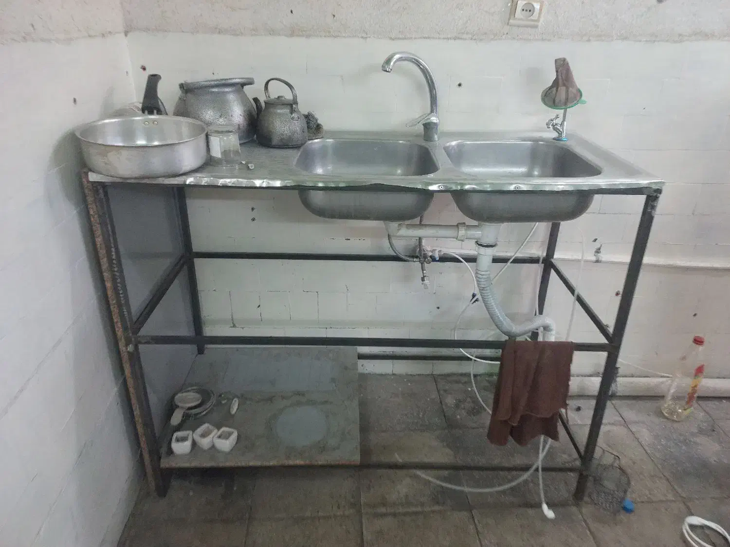 سلام به علت تغییر شغل وسایل کافه به فروش میرسد|کافیشاپ و رستوران|ملایر, |دیوار