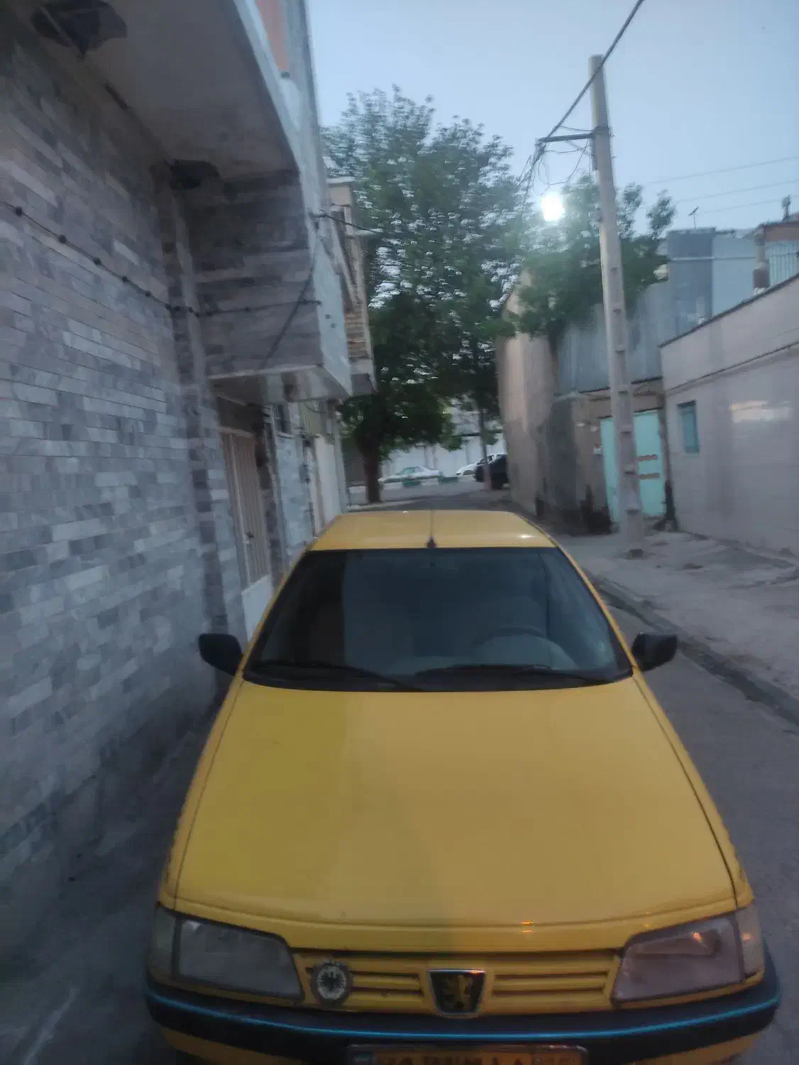 پژو 405تاکسی درون شهری|خودرو سواری و وانت|بروجرد, |دیوار