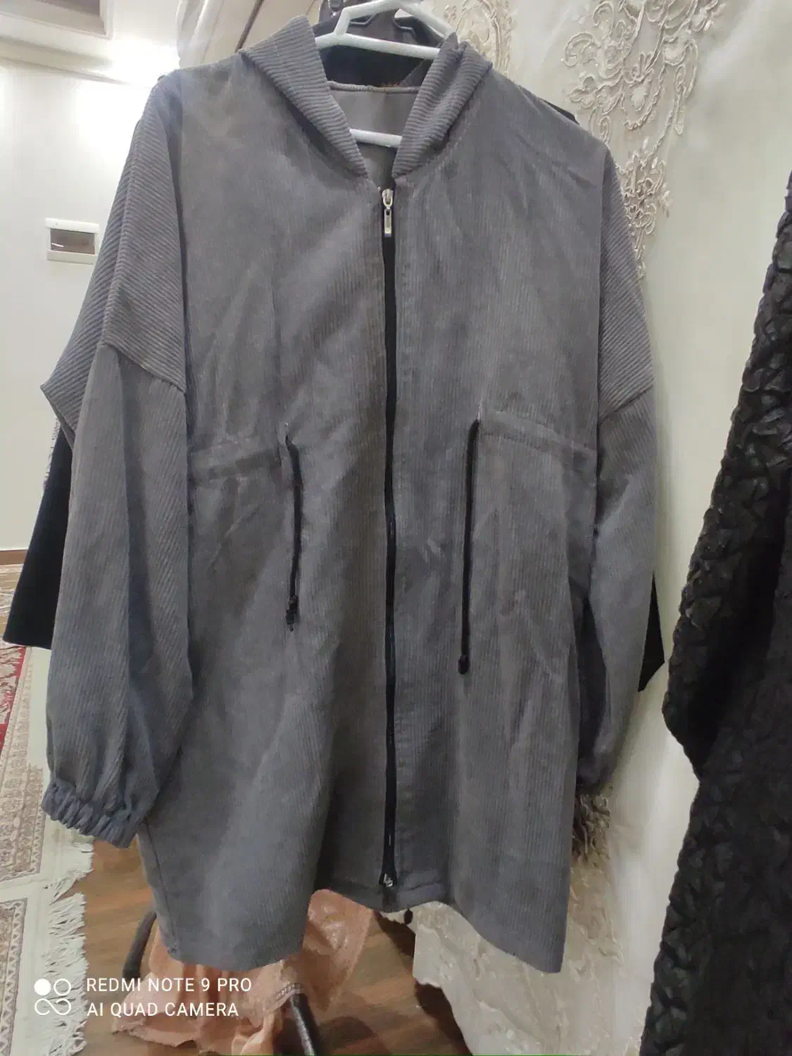 تعدادی مانتو شومیزوسرافون وشال روسری وچادر|لباس|اندیمشک, |دیوار