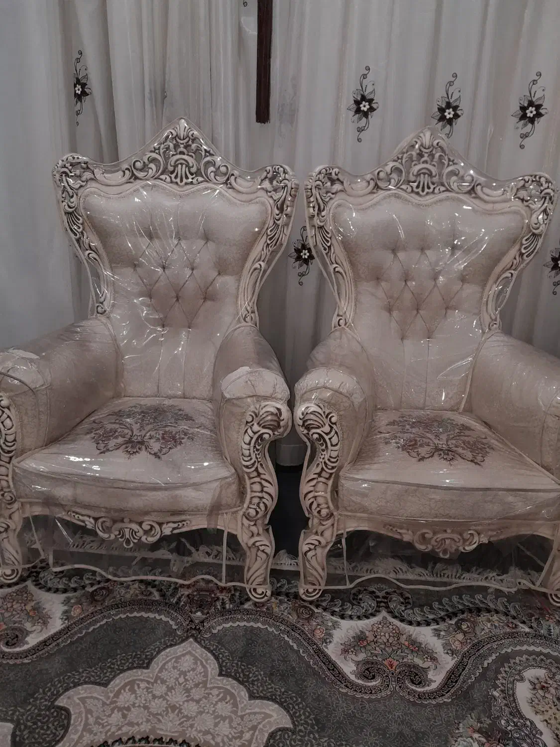 مبل سلطنتی|مبلمان خانگی و میز عسلی|یزد, |دیوار