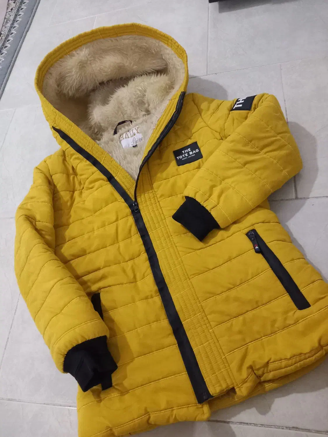 کاپشن|لباس|پاکدشت, شهرک امام رضا|دیوار