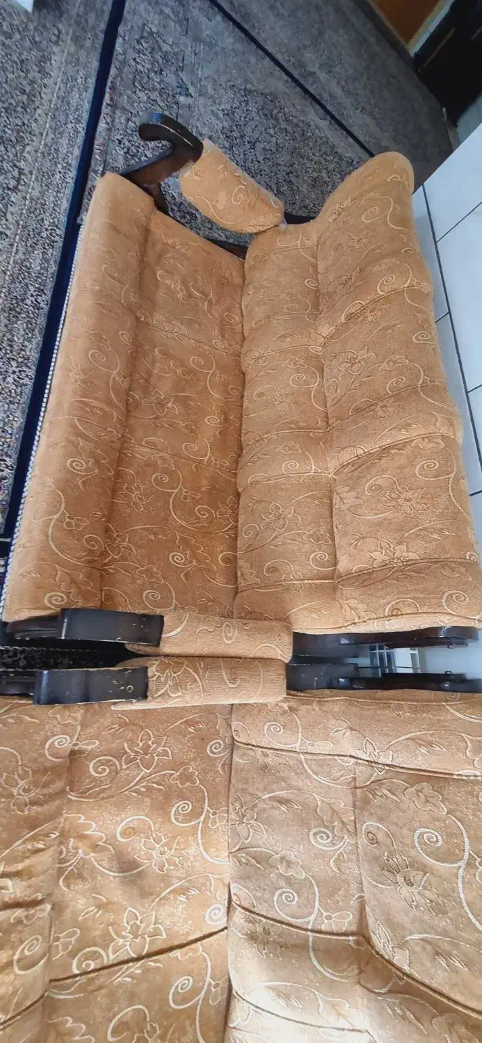 ۲ دست مبل معیوب|مبلمان خانگی و میز عسلی|کرمان, |دیوار