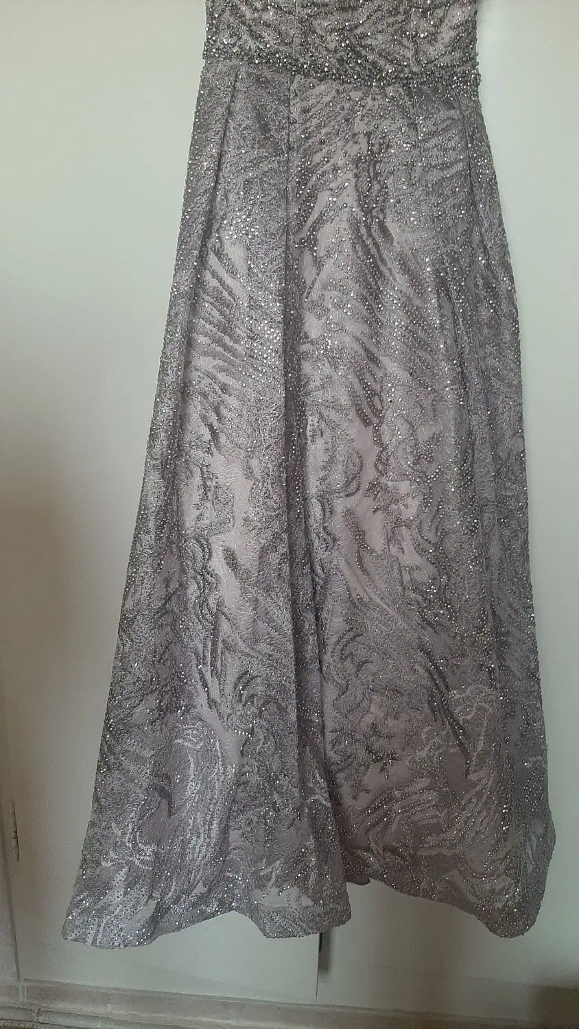 لباس مجلسی سنگ دوزی یاسی رنگ|لباس|ری, سرتخت|دیوار