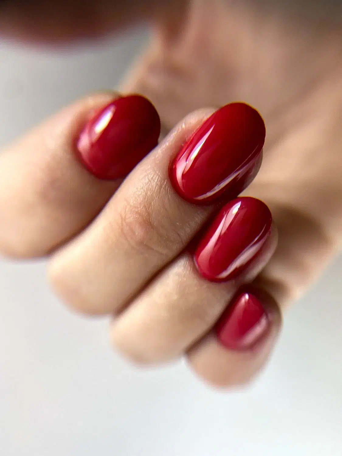 کاشت وترمیم ناخن|خدمات آرایشگری و زیبایی|رشت, معلم|دیوار