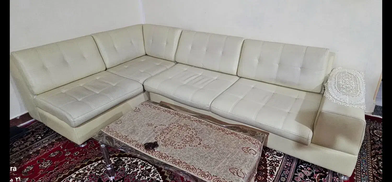 مبل ال چرم عالی با نشیمن راحت ، کم جا و چرم ممتاز|مبلمان خانگی و میز عسلی|کرمانشاه, |دیوار