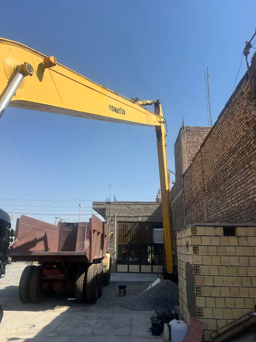 بیل مکانیکی کوماتسو ۲۲۰خط۶ دکل بلند|خودرو سنگین|لنجان, |دیوار